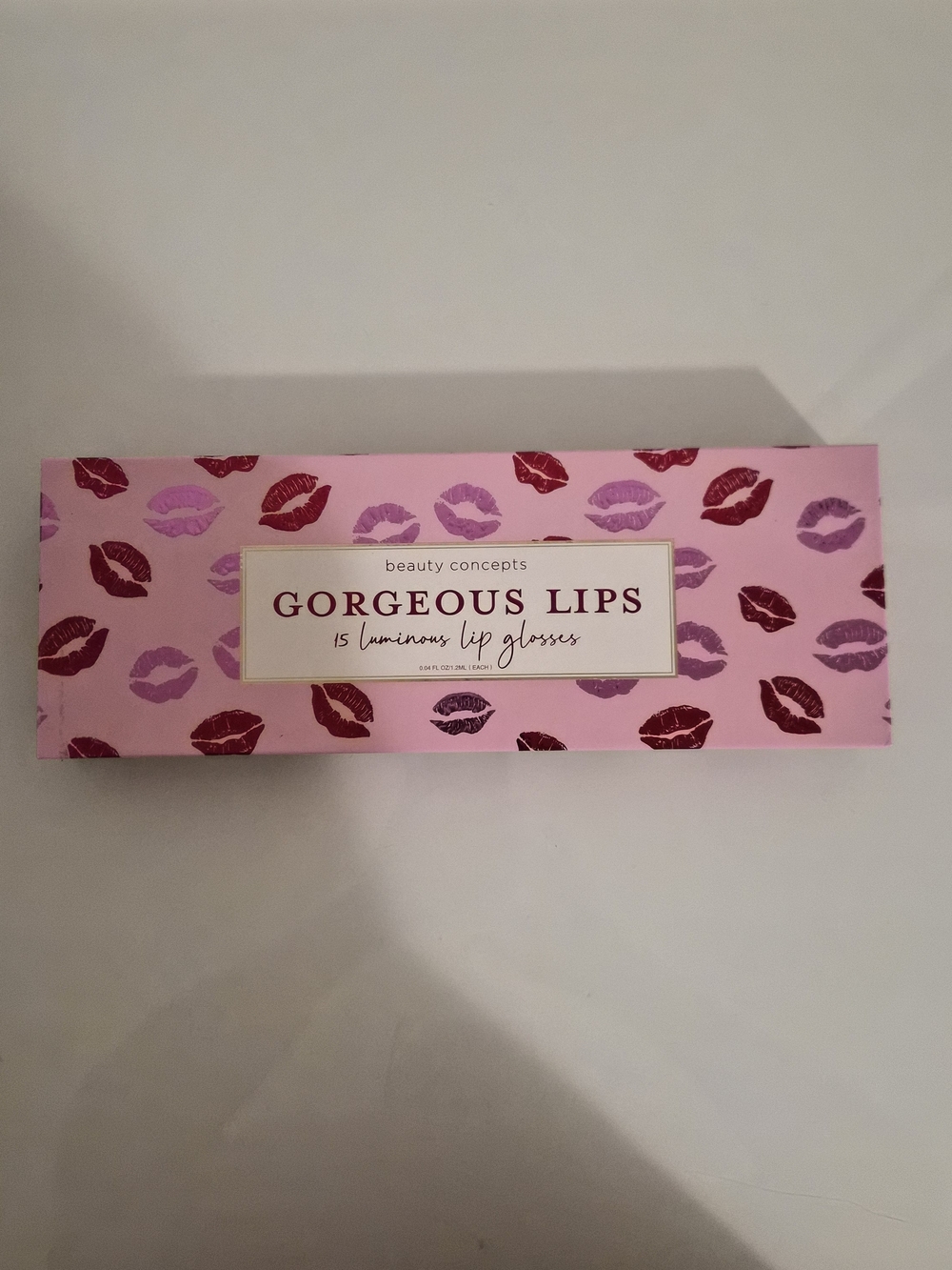Beauty Concepts Gorgeous Lips 15-Piece Lip Gloss Set - Pink & Red Shades - Picture 5 of 10